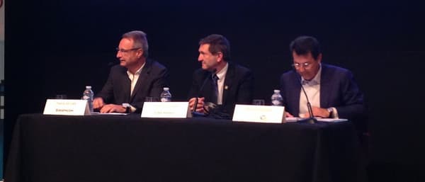 Patrick Sevian, le président de Sagemcom, Geoff Mulligan, le président de l'Alliance LoRa et Olivier Roussat, le PDG de Bouygues Telecom.