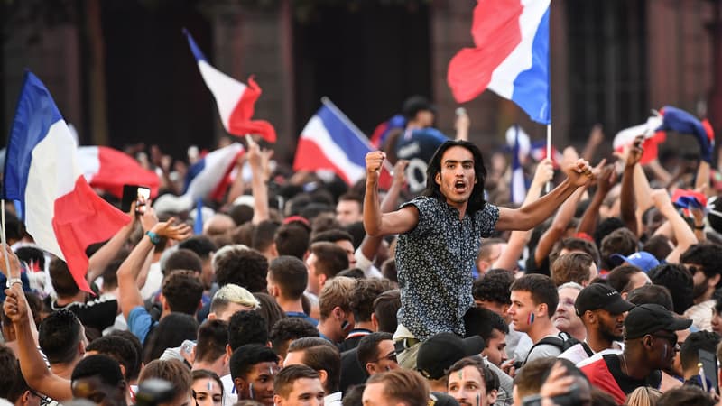 Le 10 juillet, des milliers de personnes sont descendues dans la rue pour célébrer la victoire de la France sur la Belgique