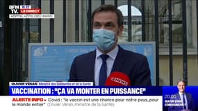 Olivier Véran se prononce contre des "grands stades dans lesquels des milliers de personnes viendraient faire la queue en plein hiver" pour se faire vacciner