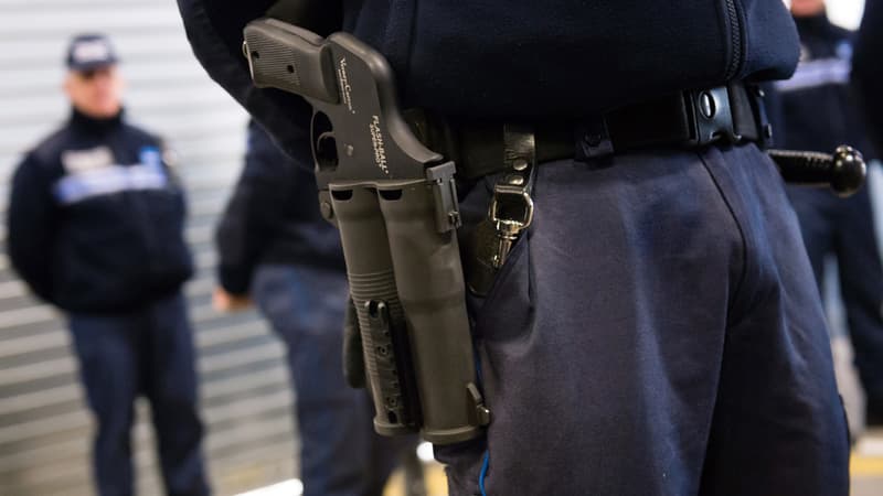 Un policier marseillais comparaît devant la justice. En 2010, un homme est mort après qu'il lui a tiré dessus avec un flash-ball.