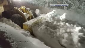 Des murs de neige, des habitants confinés... la Savoie face à un enneigement exceptionnel
