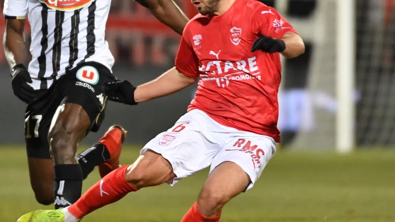 Jordan Ferri (Nîmes)