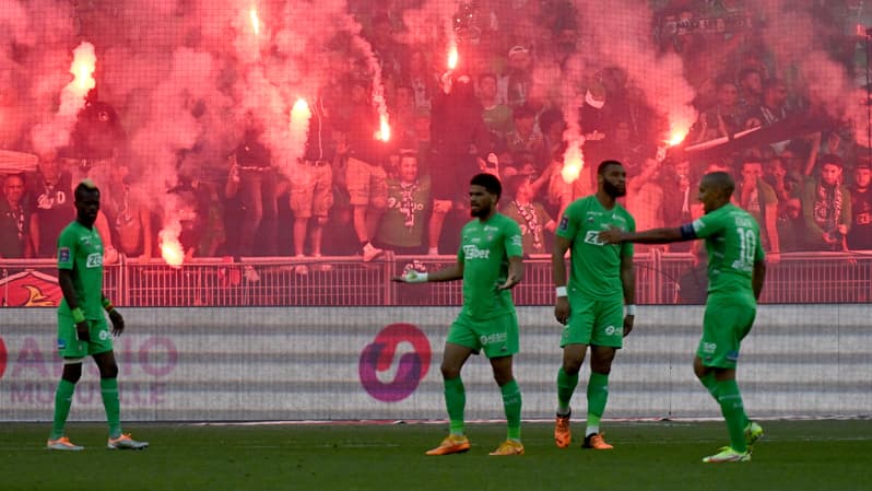 Les joueurs de Saint-Etienne lors du barrage retour Ligue 1-Ligue 2, le 29 mai 2022