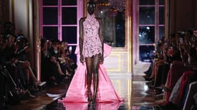 On teste un cours de "catwalk" pour apprendre à marcher comme les mannequins