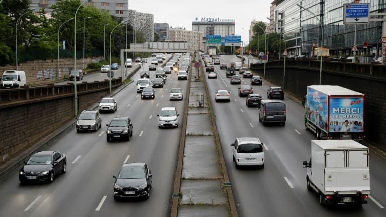 Le périphérique parisien. 