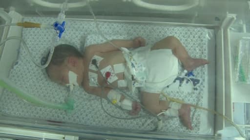 La petite Shayma avait passé plus d'une heure dans le ventre de sa mère décédée à Gaza, avant d'être extraite par césarienne par les médecins.