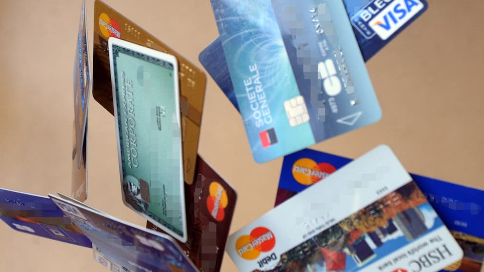 Les bandes magnétiques des cartes bancaires vont-elles disparaître ?