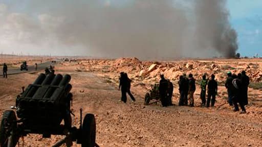 Combats entre insurgés et forces de Kadhafi à Ras Jdir