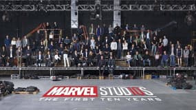 80 acteurs et réalisateurs réunis sur une photo pour les 10 ans de Marvel