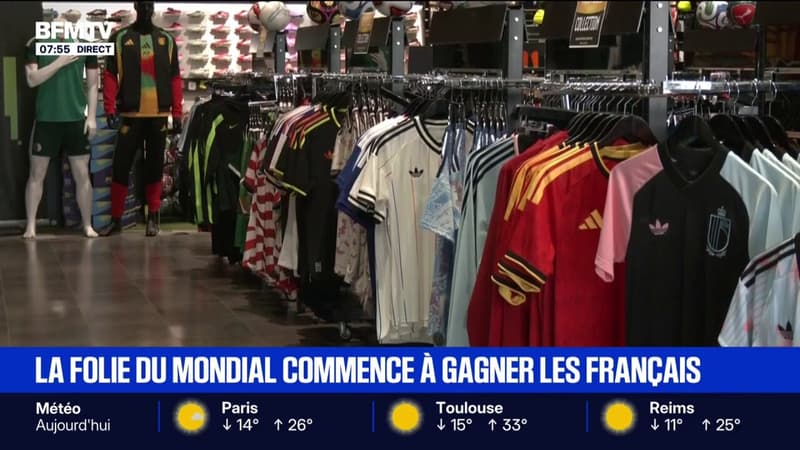 Ventes de maillots qui explosent, vignettes Panini qui s'arrachent... La folie du Mondial commence à gagner les Français