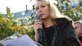 Marion Maréchal, vice-présidente de Reconquête!, lors d'un rassemblement au square Samuel-Paty, le 15 octobre 2022 à Paris