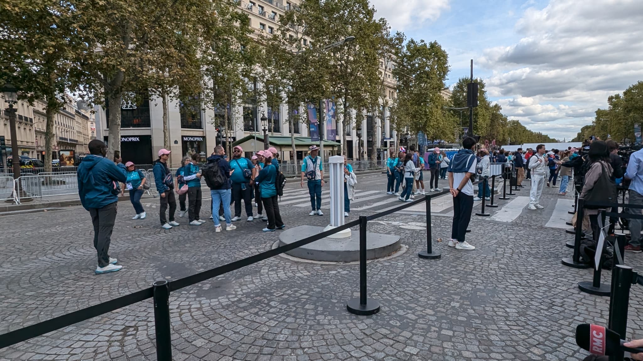 La parade des champions sur les Champs-Elysées, le 14 septembre 2024