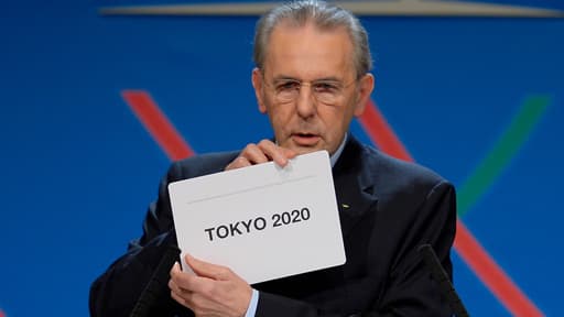Jacques Rogge, président du Comité international olympique, annonce la victoire de Tokyo pour accueillir les Jeux olympique d'été en 2020 le 7 septembre 2013.