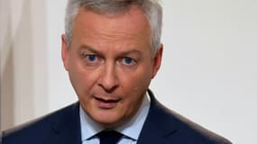 Le ministre de l'Economie Bruno Le Maire intervient lors d'une conférence de presse à Paris, le 12 novembre 2020