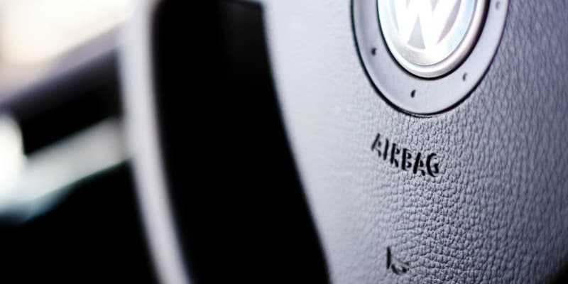 Les airbags Takata ont provoqué selon le ministère des Transports 18 morts et 25 blessés en France.