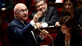 Michel Sapin a du faire un certain nombre de concessions face à la majorité socialiste