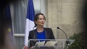 Ségolène Royal veut remplacer l'écotaxe en soumettant les camions étrangers qui circulent en France à des obligations.
