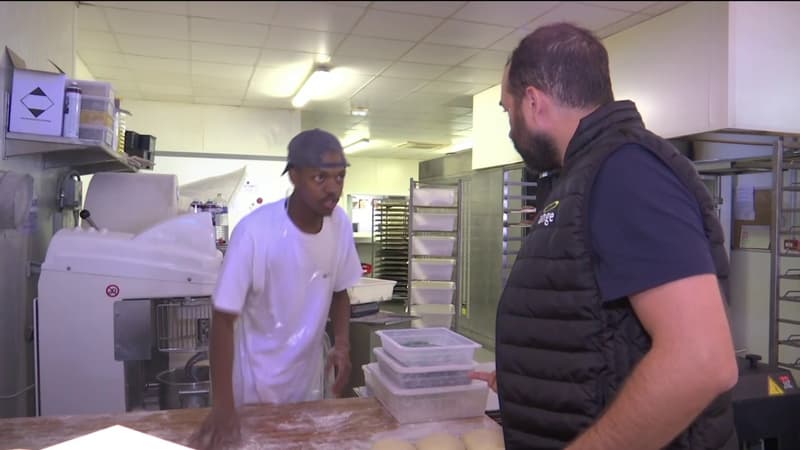 Regarder la vidéo Rennes: un boulanger se bat pour conserver son employé sans-papiers et menacé d'expulsion