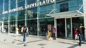 Un homme de 89 ans a été interpellé pour des vols à bord des trains. Ici, façade de la gare SNCF d'Angers, ici le 8 septembre 2012.