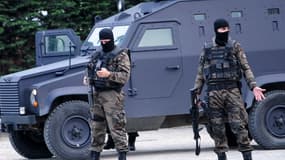 Les forces spéciales de la police turque. Illustration