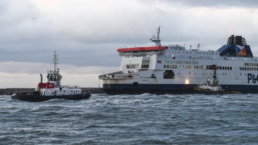 Image d'illustration de bateaux dans le port de Calais