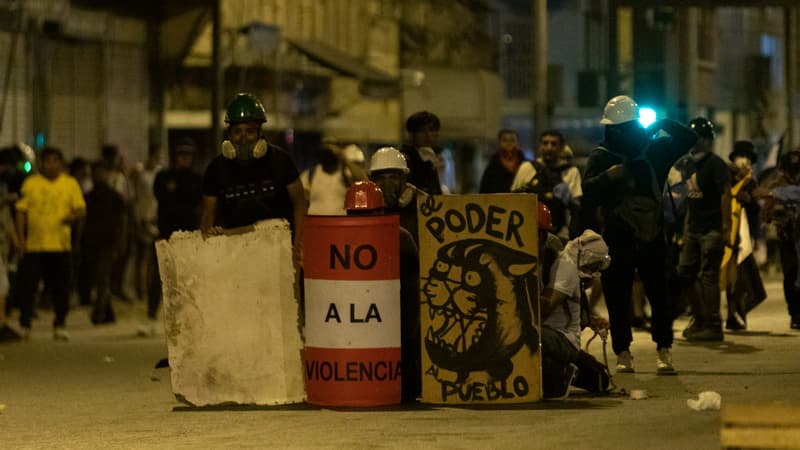 Pérou: le gouvernement ordonne le déblocage des routes par la police et l'armée