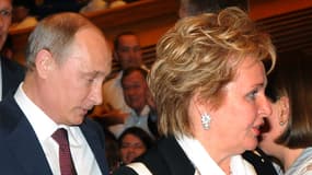 Vladimir Poutine et sa femme, Lioudmila, jeudi, après avoir annoncé leur intention de divorcer.