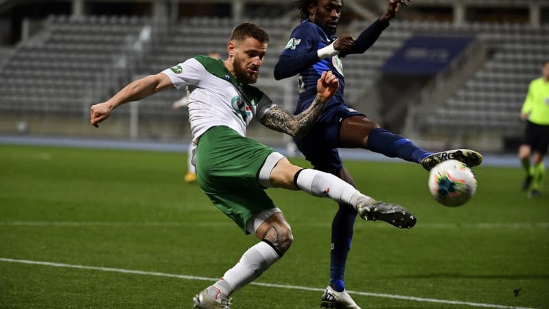 Debuchy et Pitroipa