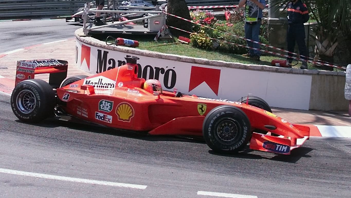 Michael Schumacher au volant d'une Ferrari, à Monaco le 27 mai 2001 Michael Schumacher au volant d'une Ferrari, à Monaco le 27 mai 2001