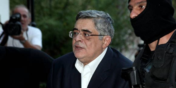 Nikos Michaloliakos est en détention provisoire. Nikos Michaloliakos est en détention provisoire.
