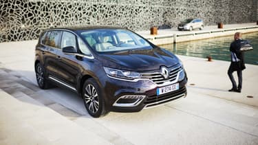 Le nouvel Espace de Renault est un crossover. Il a le look d'un tout-terrain, l'habitabilité d'un monospace et le confort d'une berline.