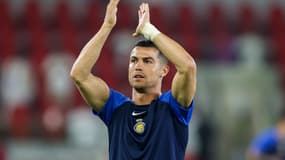 Cristiano Ronaldo à l'échauffement avec Al Nassr, 26 décembre 2023