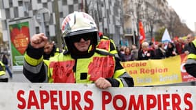Manifestation de pompiers, le 5 décembre 2019 à Marseille