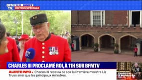"Nous sommes tristes mais la couronne continue": BFMTV a rencontré deux militaires britanniques venus rendre hommage à Elizabeth II
