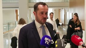 Procès des assistants parlementaires du RN: "Je considère que je n'ai rien à me reprocher”, déclare Nicolas Bay à son arrivée au tribunal 