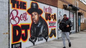 Une peinture murale rendant hommage à Jam Master Jay, le 29 janvier 2024