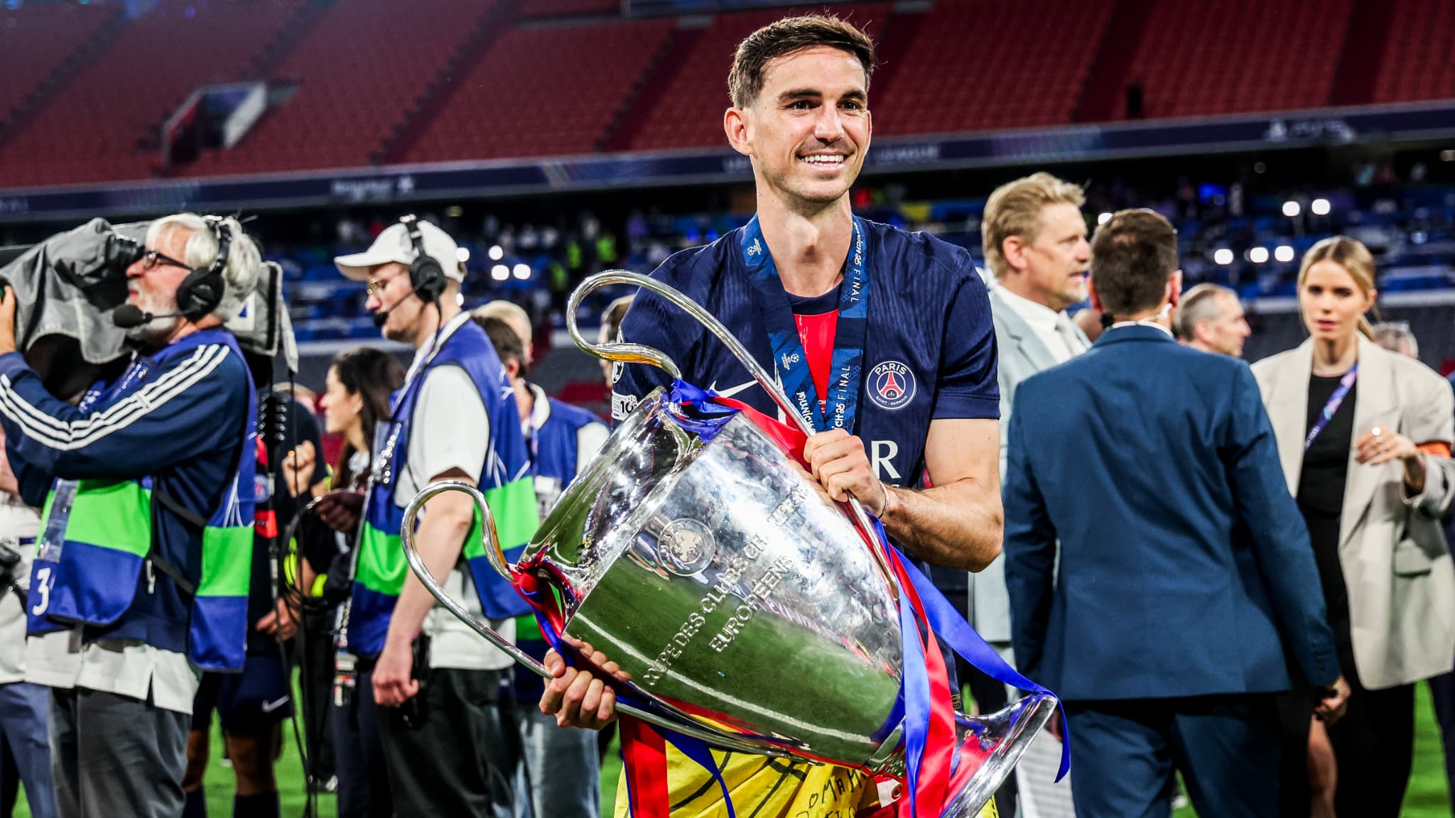"GAGNER QUATRE FOIS LA LIGUE DES CHAMPIONS": LES OBJECTIFS SANS LIMITE DE FABIAN RUIZ AVEC LE PSG