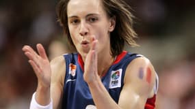 Céline Dumerc sous le maillot des Bleues.