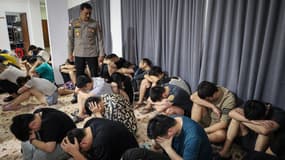 L'Indonésie arrête 88 Chinois pour des arnaques amoureuses le 29 août 2023.