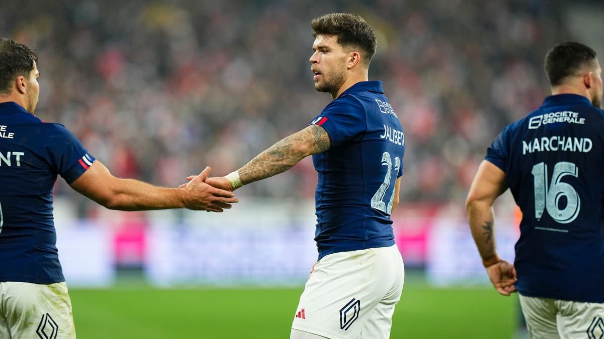 XV de France: "Je me suis confié à la cellule de préparation mentale et à Patrick Arlettaz", les vérités de Jalibert sur sa discussion avec Galthié 2 Matthieu Jalibert lors du match contre le Japon au Stade de France le 9 novembre 2024 1975974