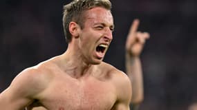 Davide Frattesi qui célèbre son but salvateur en prolongations, face au Barça, pour qualifier l'Inter Milan en finale de Ligue des champions, le 6 Mai 2025.