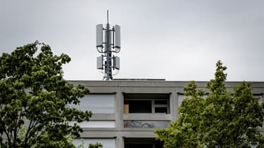 Une antenne 5g.