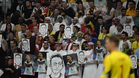 Le portrait de Mesut Özil a été vu dans tout le stade