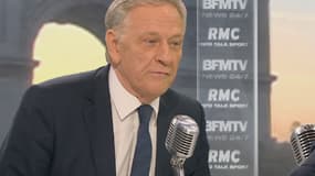 Pierre de Saintignon, tête de liste PS en Nord-Pas-de-Calais-Picardie, sur le plateau de BFMTV-RMC, lundi 19 octobre 2015.