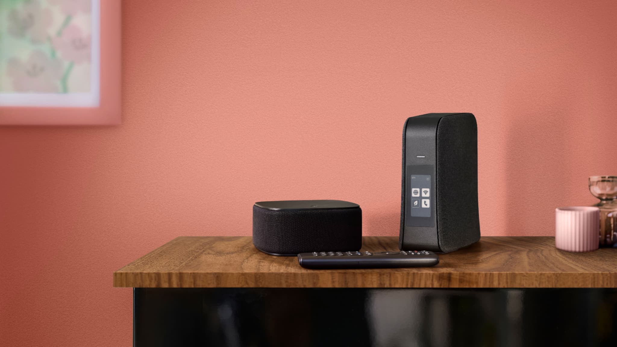 La Box 10+ de SFR avec son décodeur TV La Box 10+ de SFR avec son décodeur TV