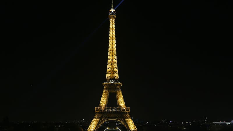 La Tour Eiffel sera éteinte ce vendredi en hommage aux victimes de l'attaque d'un bus près du Caire