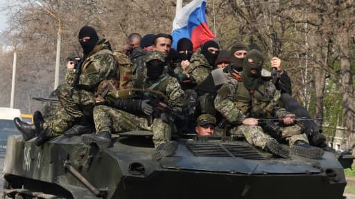 Des rebelles prorusses le 16 avril 2014, à Kramatorsk, dans l'Est de l'Ukraine.