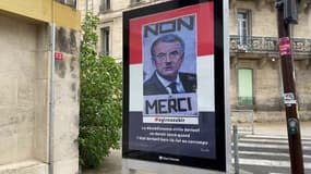 Le portrait d'Emmanuel Macron grimé en Hitler, une nouvelle fois placardé dans les rues d'Avignon, le 18 mai 2023.