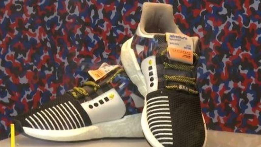 A Berlin cette paire de chaussures permet de prendre gratuitement le metro