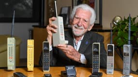 Martin Cooper, inventeur du premier téléphone mobile chez Motorola, le 20 mars 2023